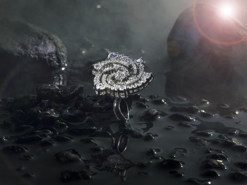 Jewels in Motion — AI Environments — dettaglio